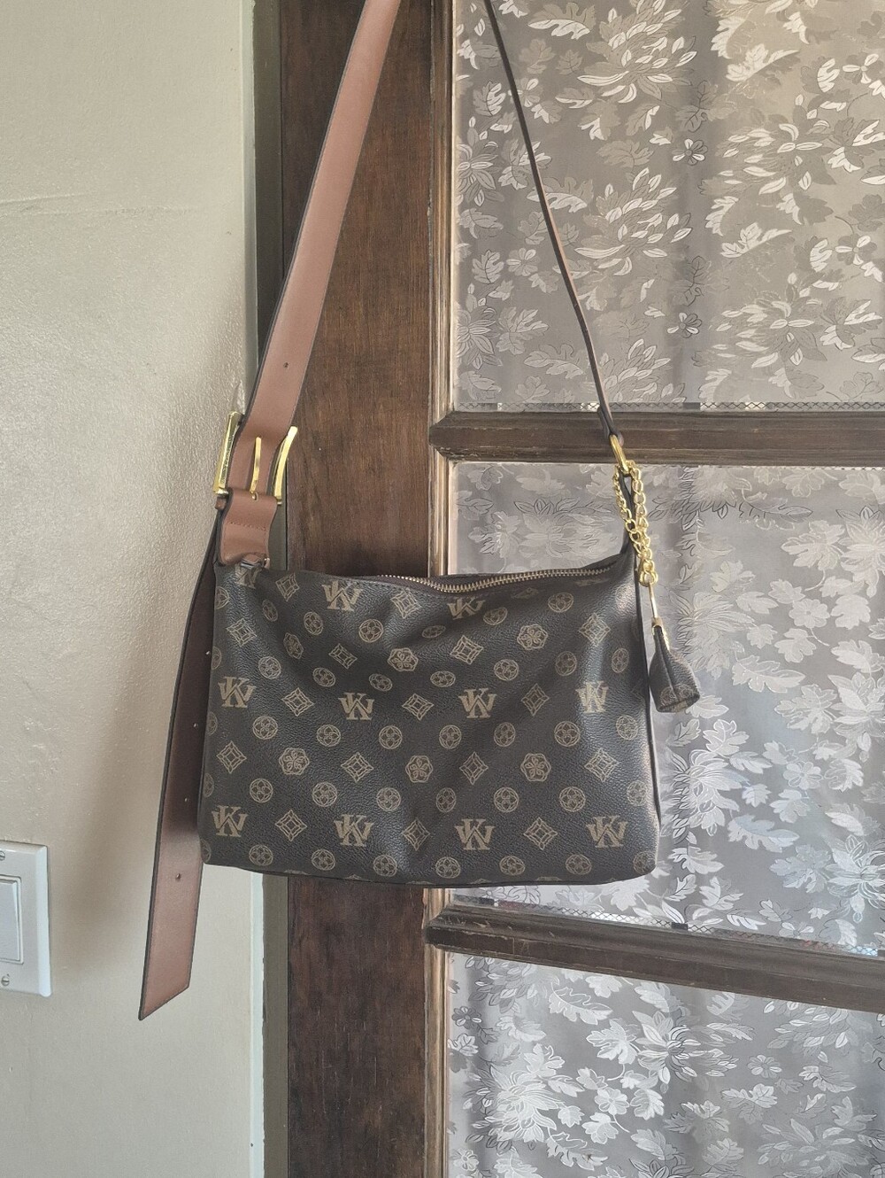 Classic Lettern Pattern Handbag - Picture 2 of 9